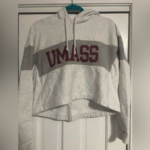 Umass crop hoodie